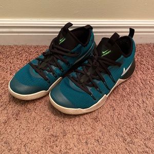 Nike Hypershift Sneakers